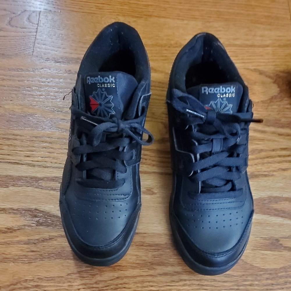 Reebok Sneakers
